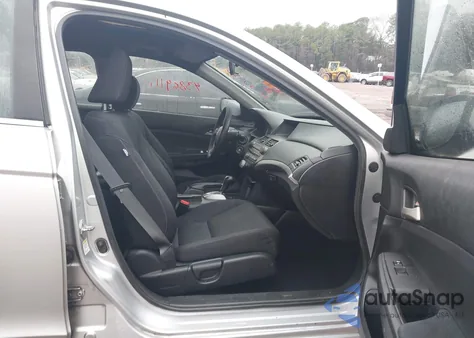 2012 Honda Accord 2.4 Lx z USA, uszkodzony, nr VIN 1HGCP2F37CA103132